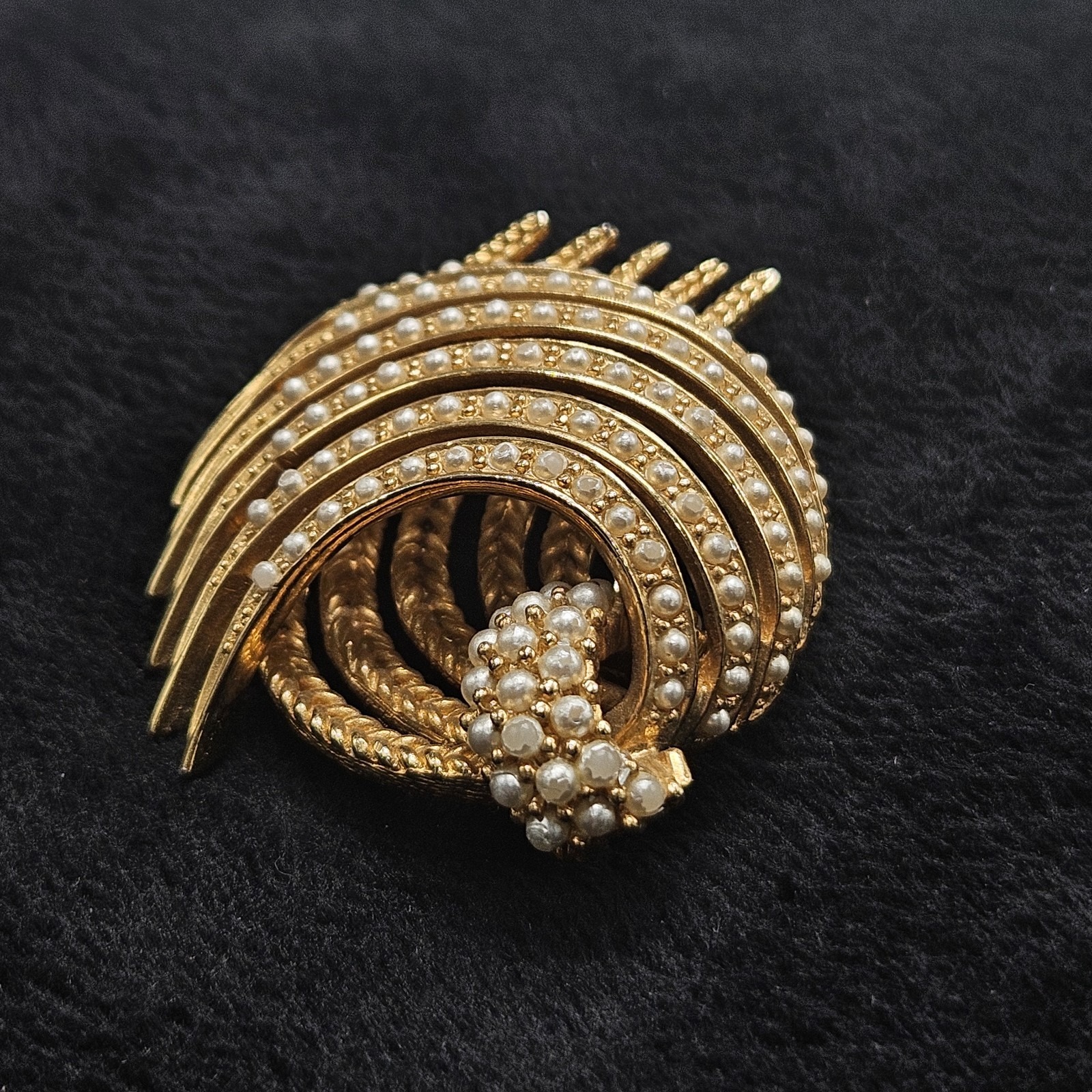 1950's Gold Tone Metal Swirl Pin With Real Pearl Signed By Boucher